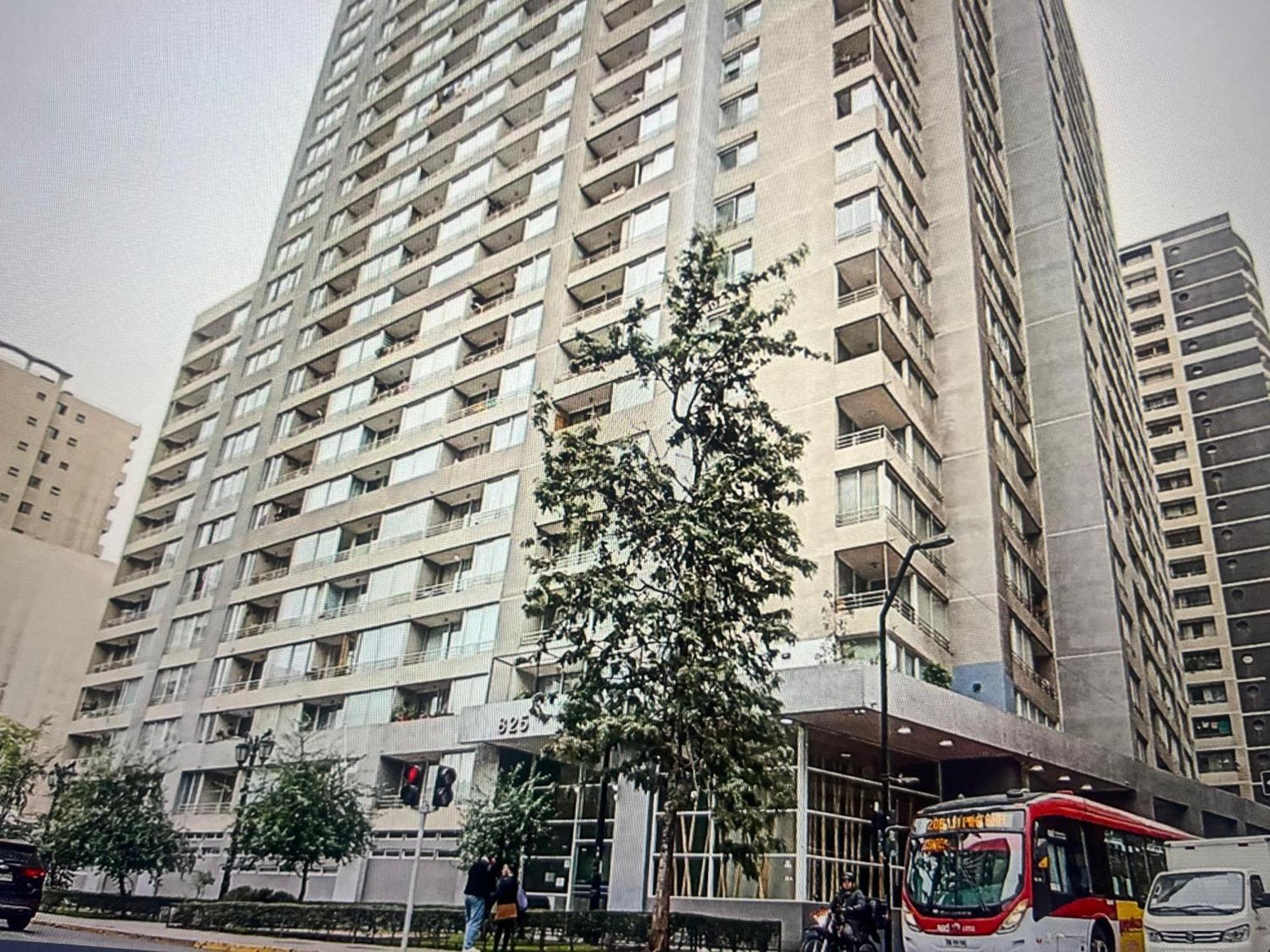 Cerca Movistar Arena Y A Pasos Del Metro Universidad De Chile Con Estacionamiento Santiago de Chile Exterior foto